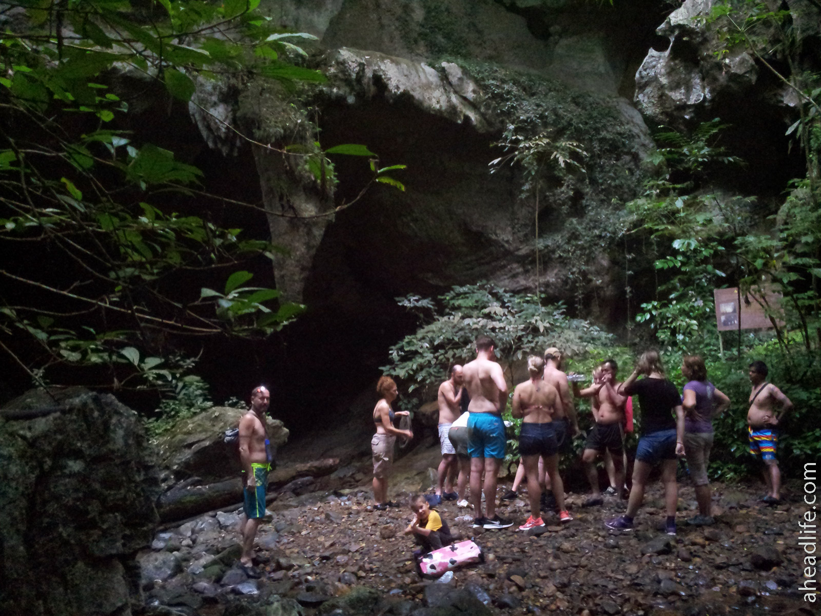 Наша группа на выходе из пещеры