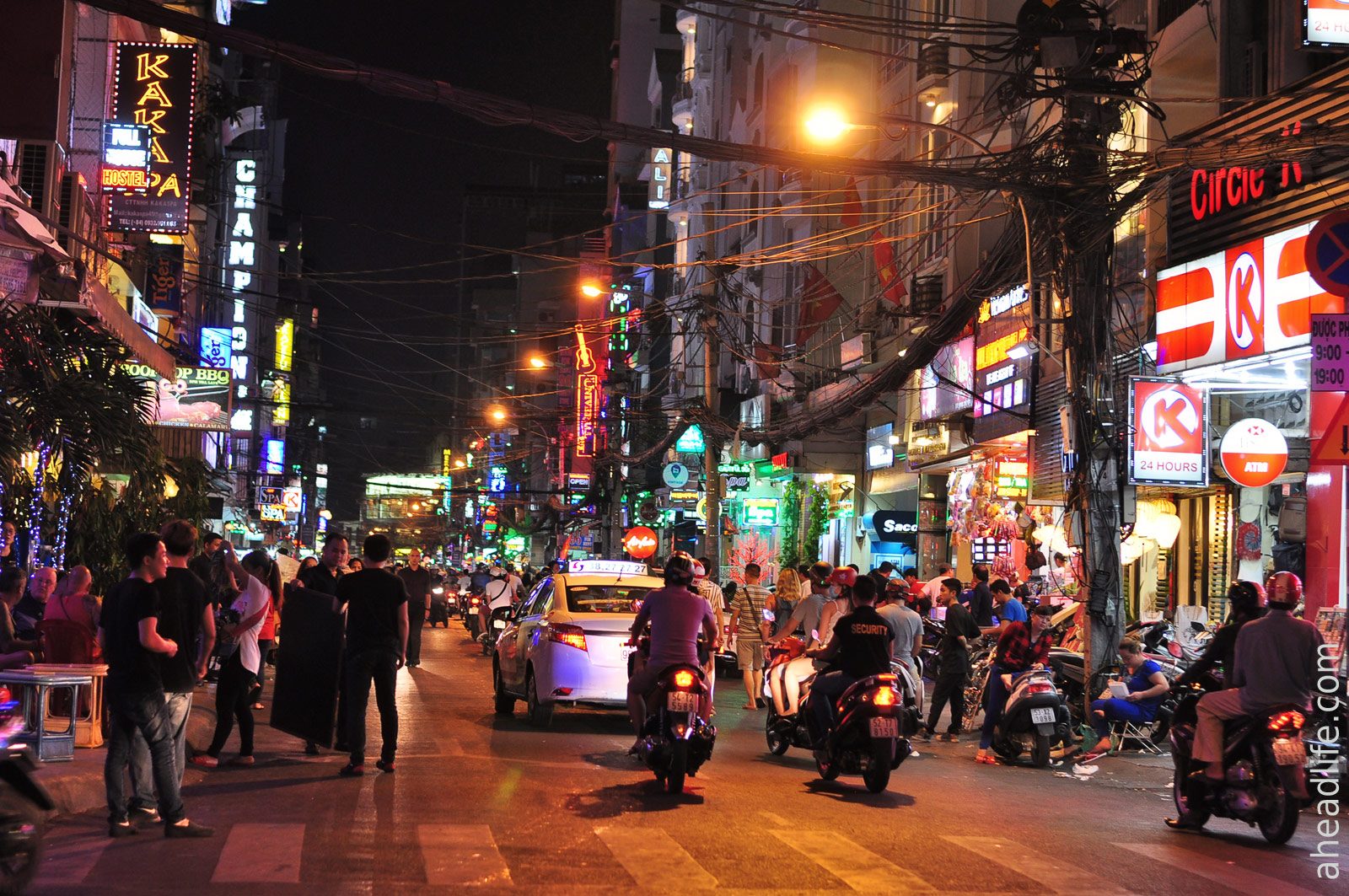 night Ho Chi Minh City