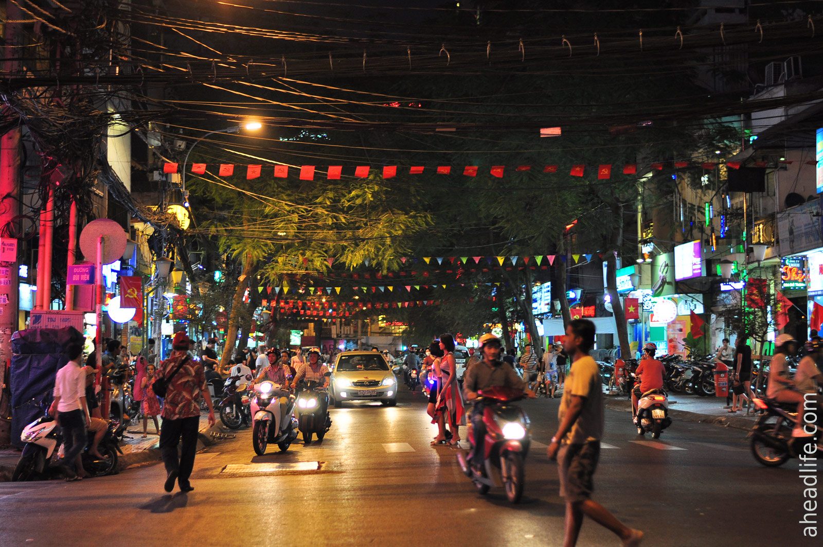 ночной вьетнам