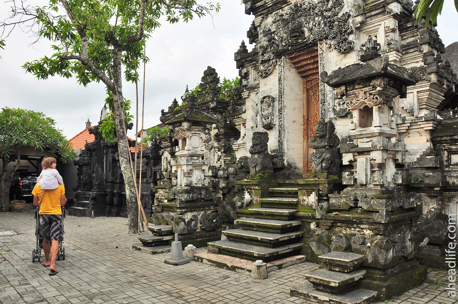 балийский храм