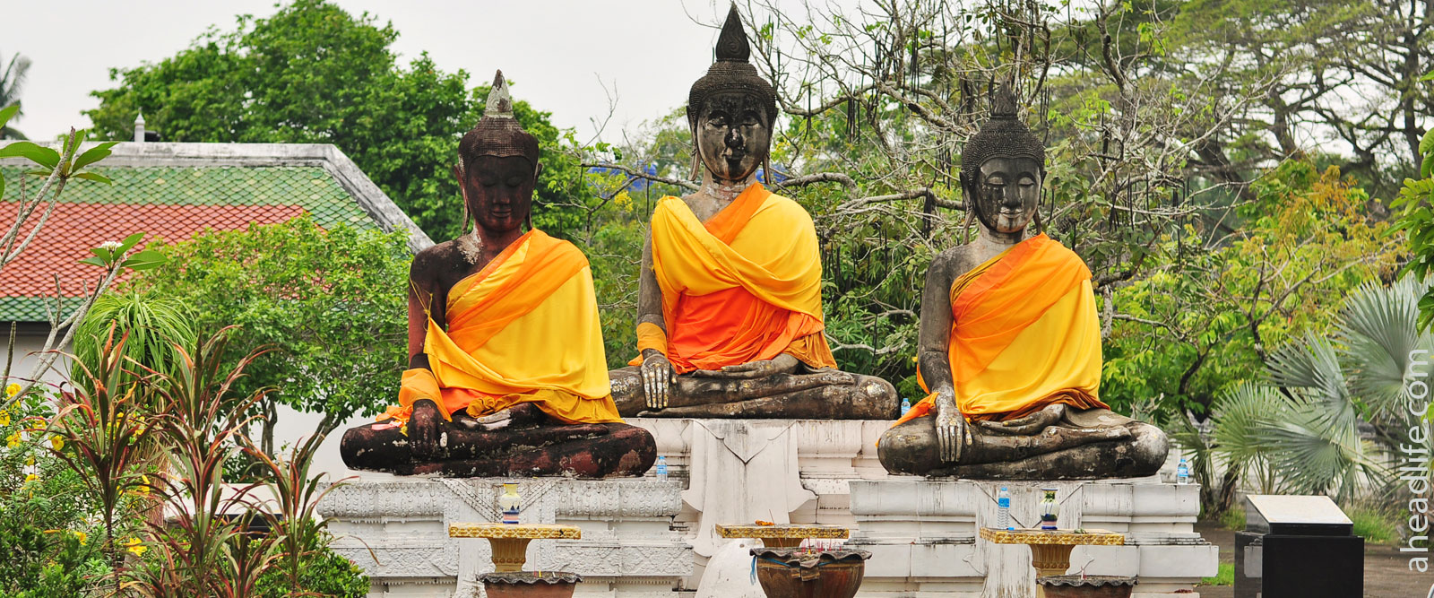 Три Будды